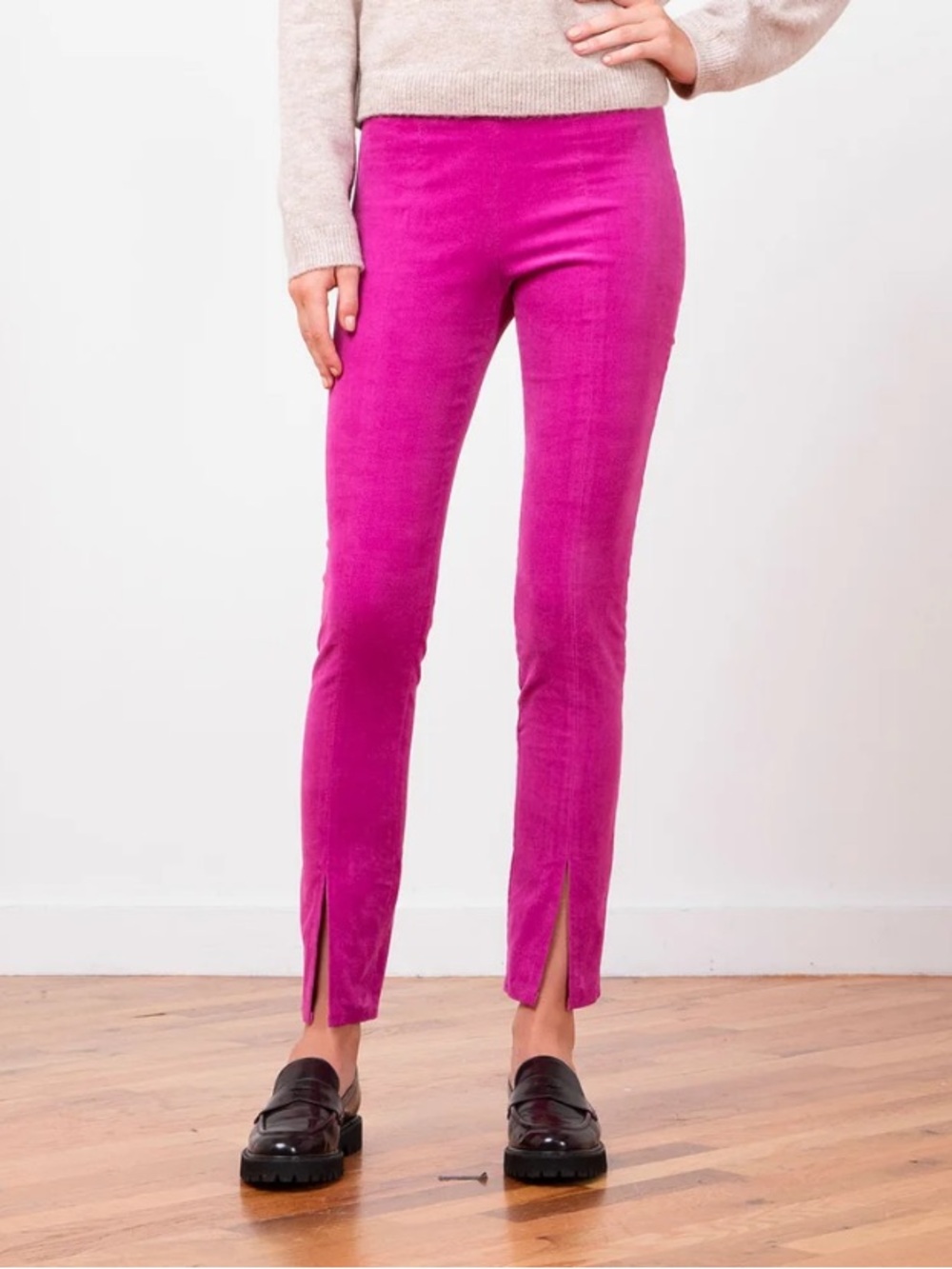 NWT AVENUE MONTAIGNE Max Pants Fine Corduroy Pink Pant Size 0
